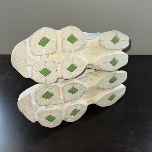 New Balance 9060 - Picture 6 of 6